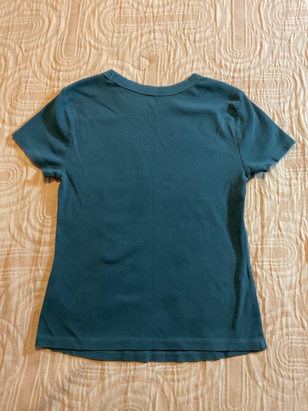 Old Navy Ribbed Crew Tee - Picture 4 of 4